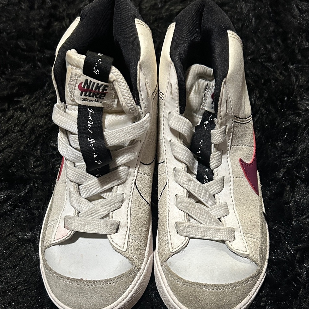 Nike Kids Sneakers - White and Red